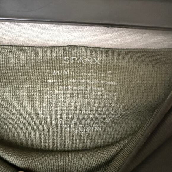 Spanx sz M green fatigue camo Leggings - Picture 4 of 8